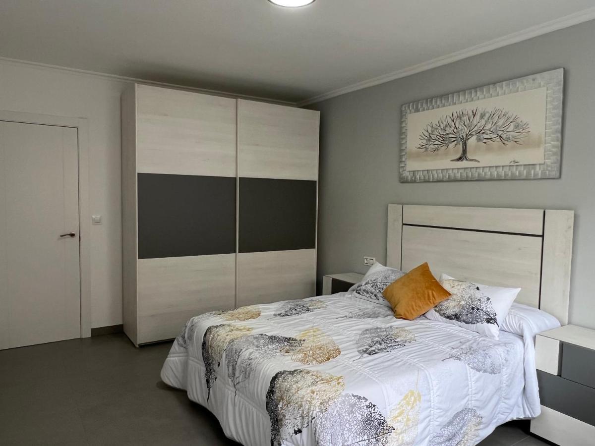 Apartamentos Maria De Lucia-Piso 2º Arou Luaran gambar