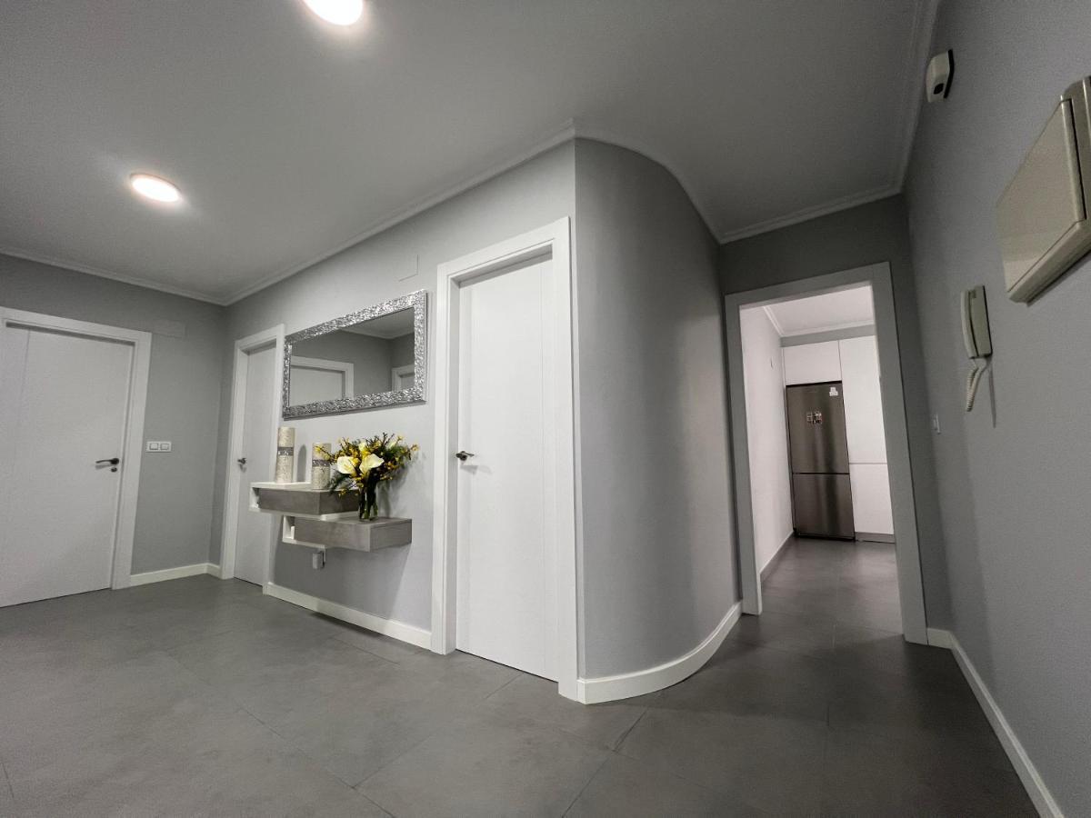 Apartamentos Maria De Lucia-Piso 2º Arou Luaran gambar
